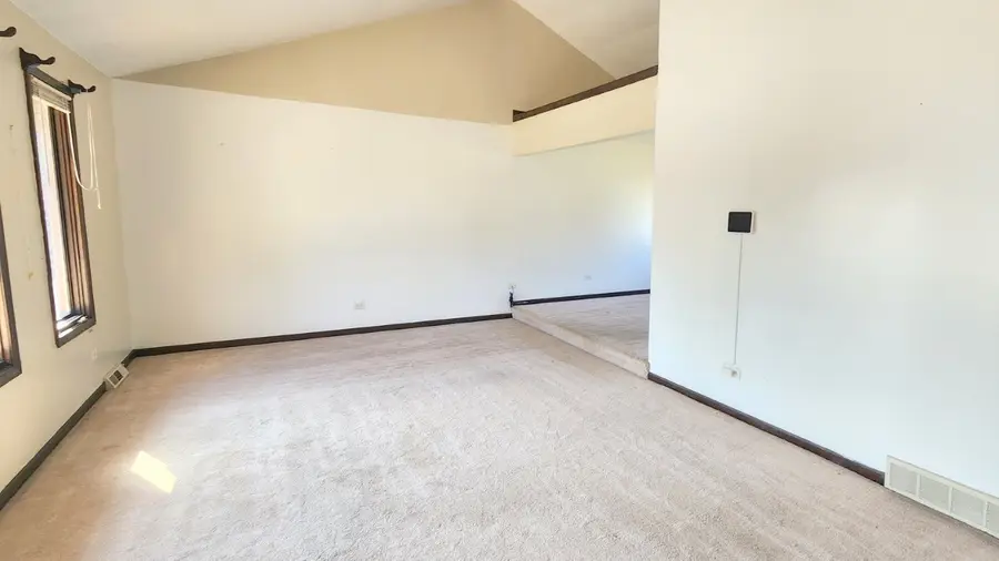 715 E 193rd Place, Glenwood, IL 60425 - #3