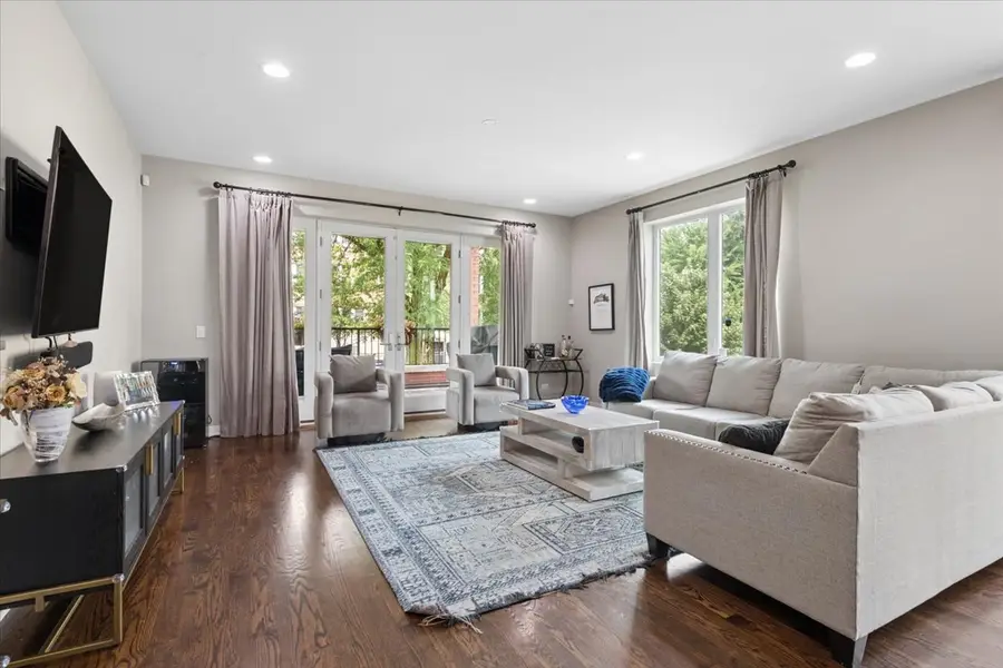 2133 N Campbell Avenue #1B, Chicago, IL 60647 - #2