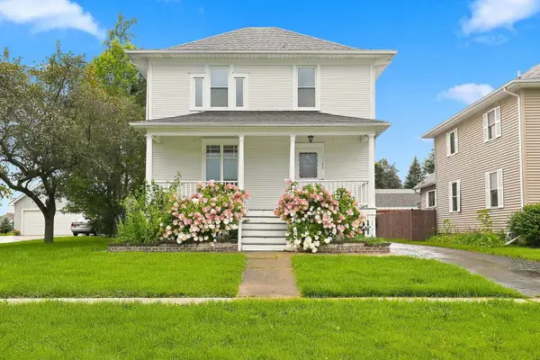 11005 N Myrtle Street, Huntley, IL 60142