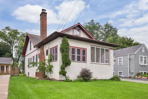 649 Hill Avenue, Glen Ellyn, IL 60137