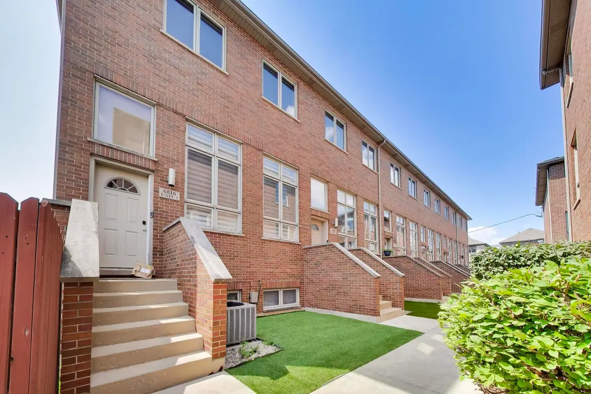 6816 W 65th Street #2, Chicago, IL 60638 - #1