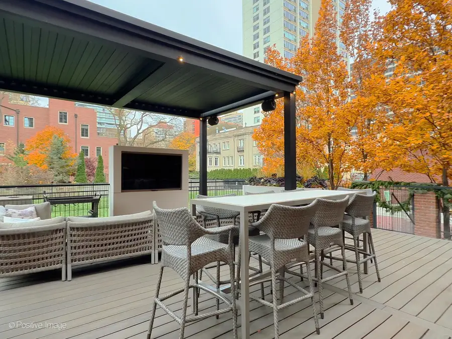 3026 N Lake Shore Drive, Chicago, IL 60657 - #2