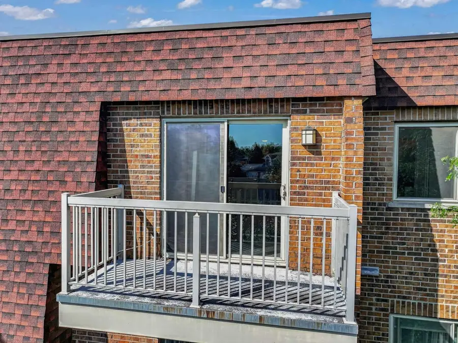 715 W Central Road #C1, Mount Prospect, IL 60056 - #2