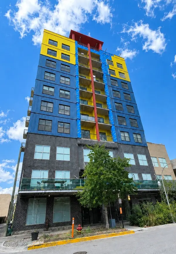 1122 W Catalpa Avenue #716, Chicago, IL 60640
