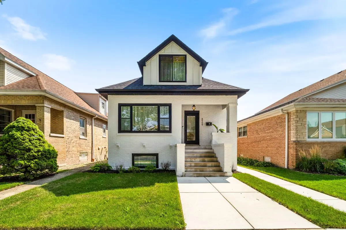 4909 N Merrimac Avenue, Chicago, IL 60630 - #1