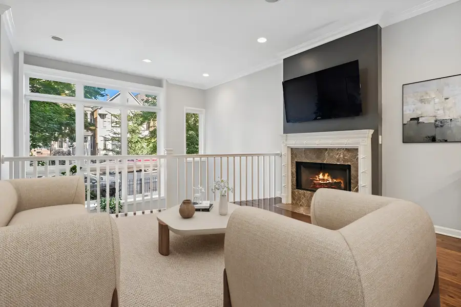 3233 N Racine Avenue #1, Chicago, IL 60657 - #2