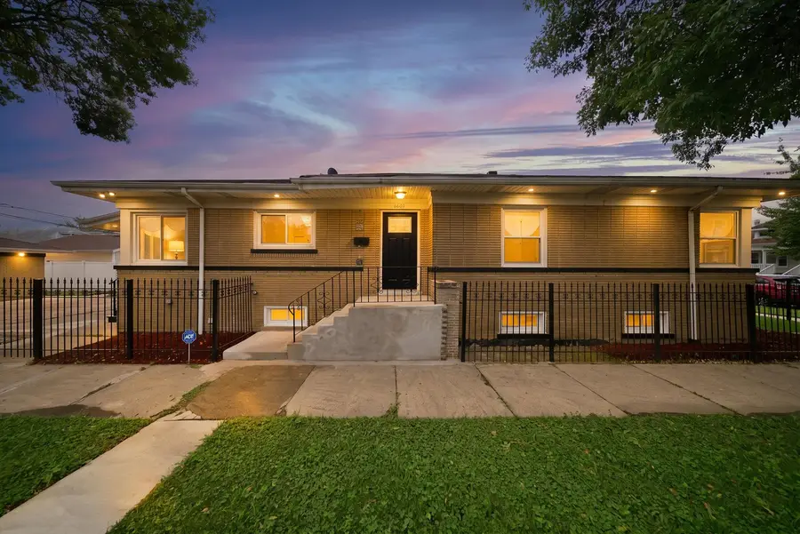 6601 S Francisco Avenue, Chicago, IL 60629 - #3