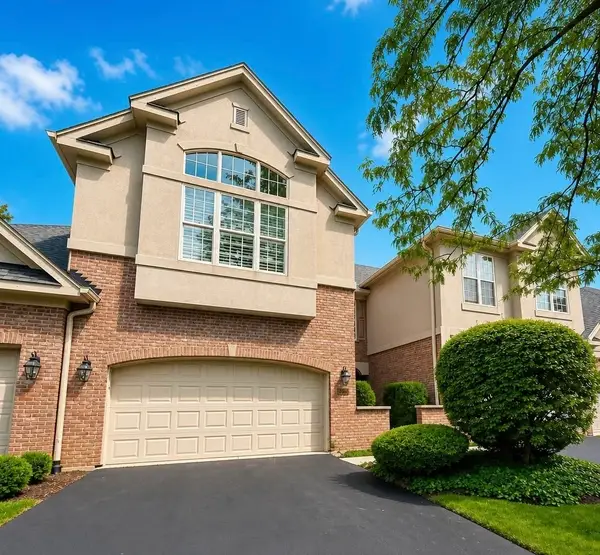1204 Ashbrook Court, Darien, IL 60561