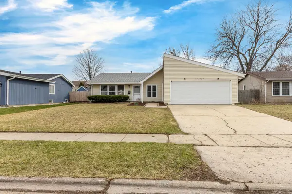 1295 Foxcroft Drive, Aurora, IL 60506