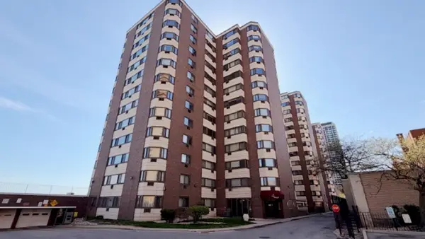 7337 S South Shore Drive #620, Chicago, IL 60649
