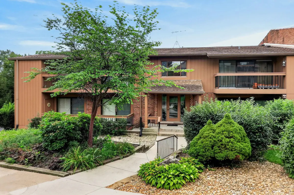 8090 Garfield Avenue #3-2, Burr Ridge, IL 60527 - #1