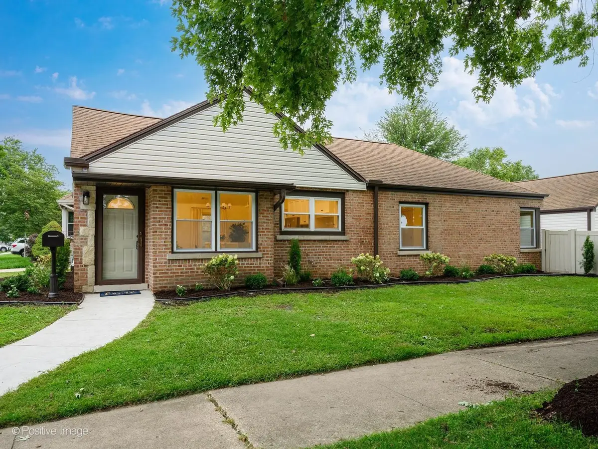 10059 S Spaulding Avenue, Evergreen Park, IL 60805 - #1