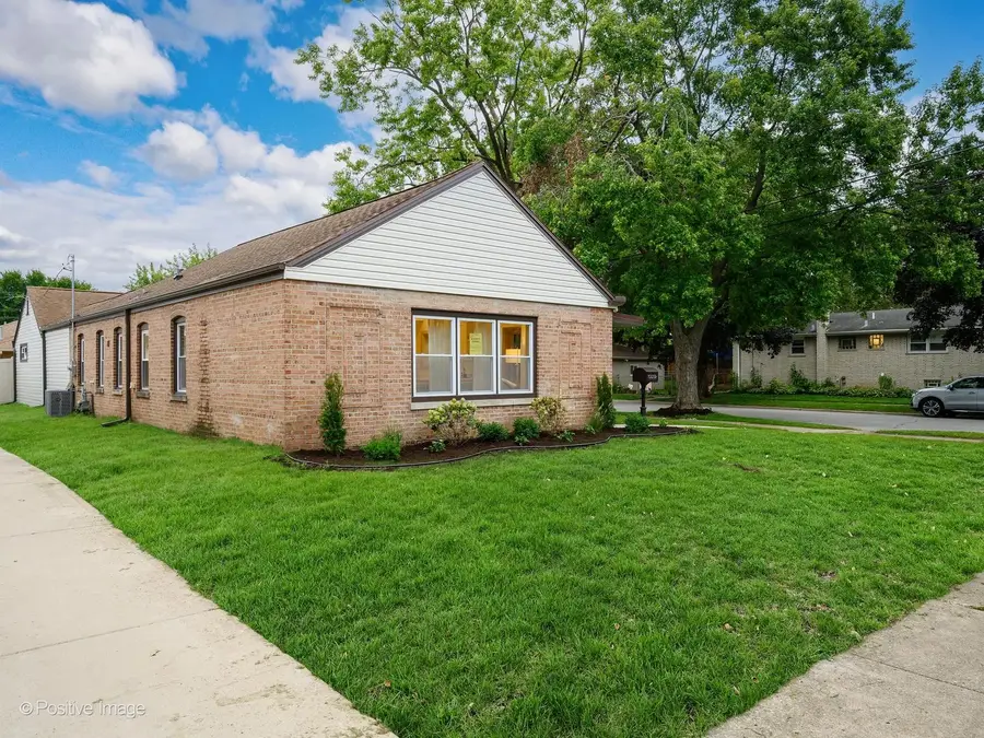 10059 S Spaulding Avenue, Evergreen Park, IL 60805 - #3