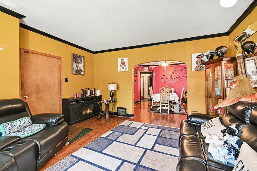5710 S Washtenaw Avenue, Chicago, IL 60629 - #3
