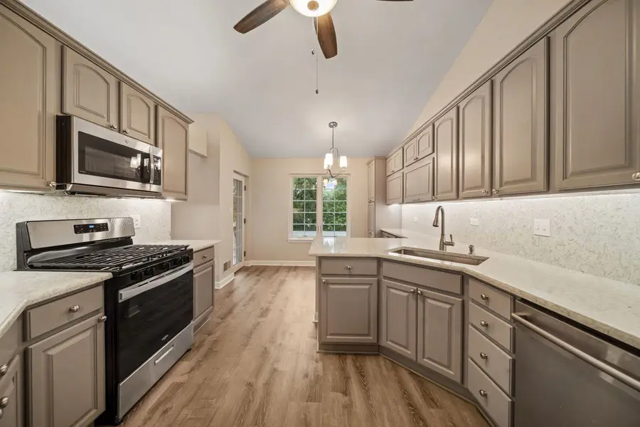 5645 S Cass Avenue #301, Westmont, IL 60559 - #3