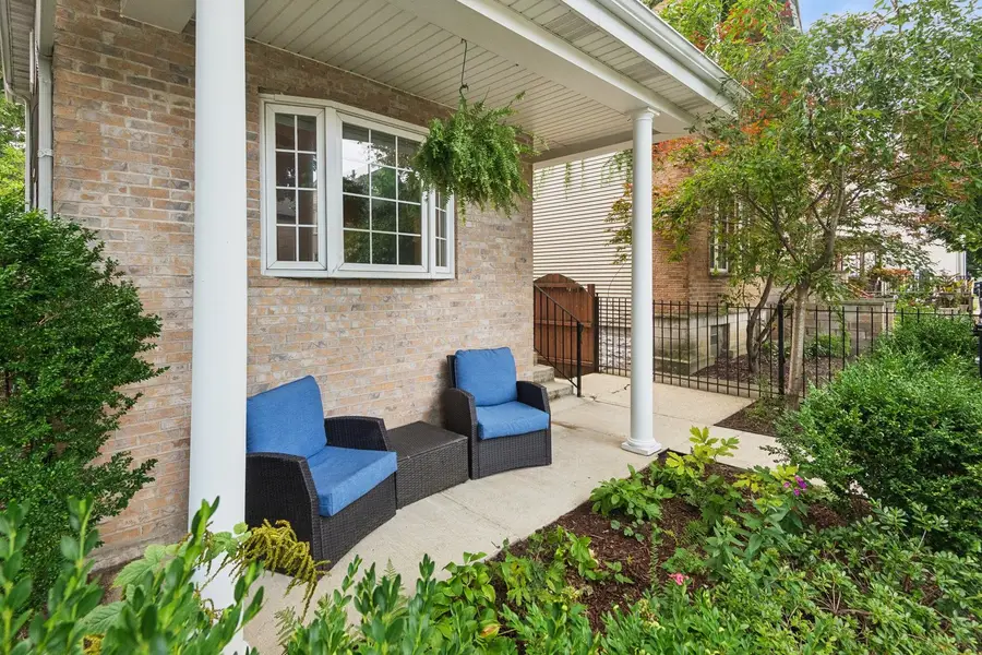 2529 W Shakespeare Avenue, Chicago, IL 60647 - #2