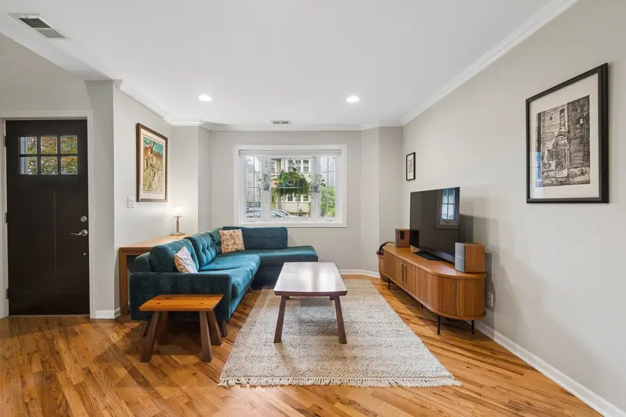 2529 W Shakespeare Avenue, Chicago, IL 60647 - #3
