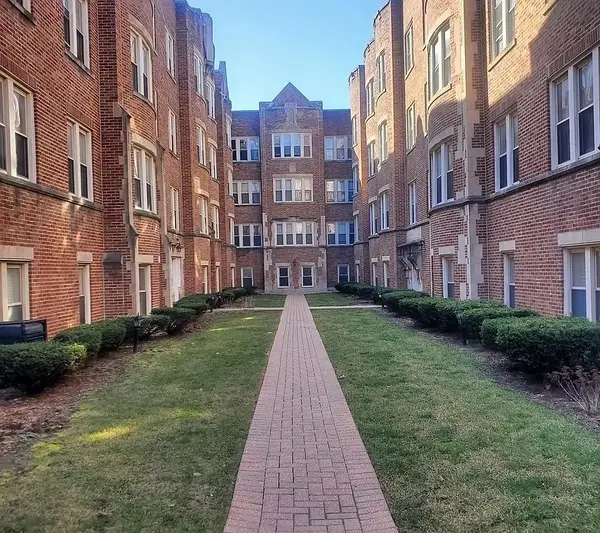 40 N Menard Avenue #1A, Chicago, IL 60644