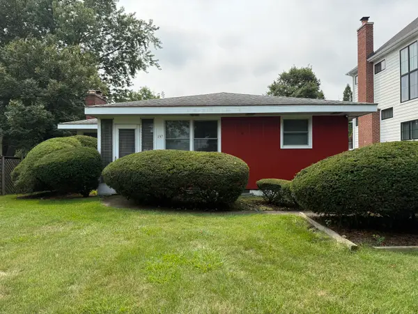 137 Chicago Avenue, Clarendon Hills, IL 60514