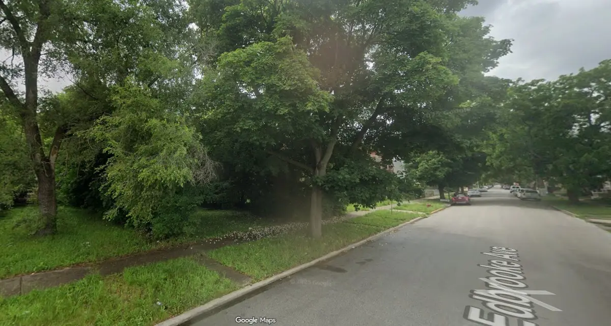 11221 S Edbrooke Avenue, Chicago, IL 60628 - #1