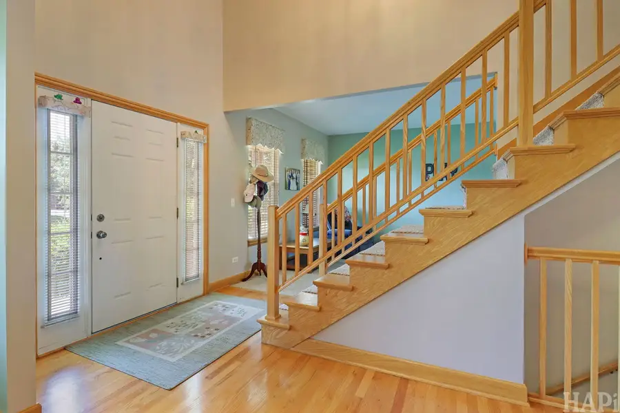 5515 Amber Way, McHenry, IL 60051 - #3