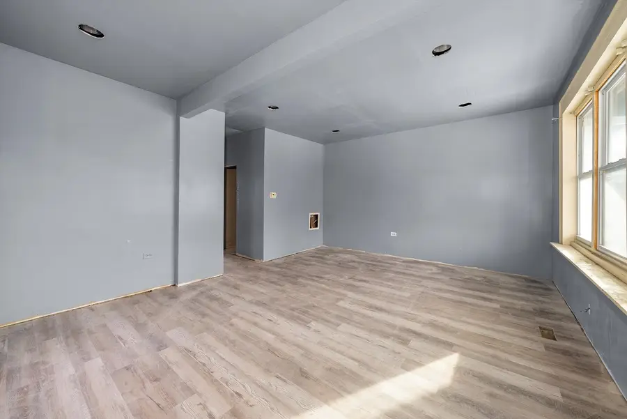 8545 S Saginaw Avenue, Chicago, IL 60617 - #3