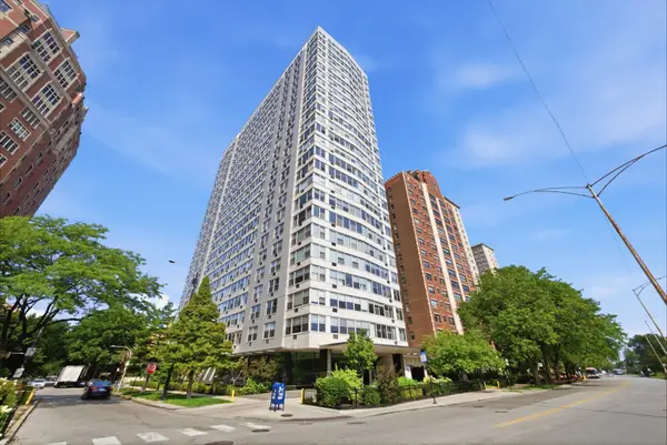 3900 N Lake Shore Drive #4B, Chicago, IL 60613