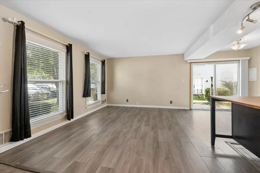 21 Fernwood Drive #21U, Bolingbrook, IL 60440 - #3