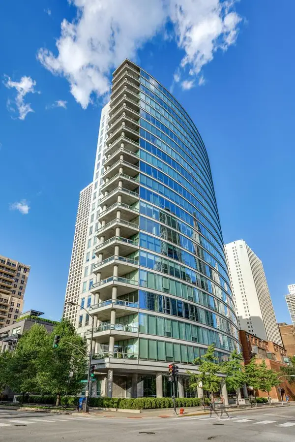 30 W Oak Street #7B, Chicago, IL 60610