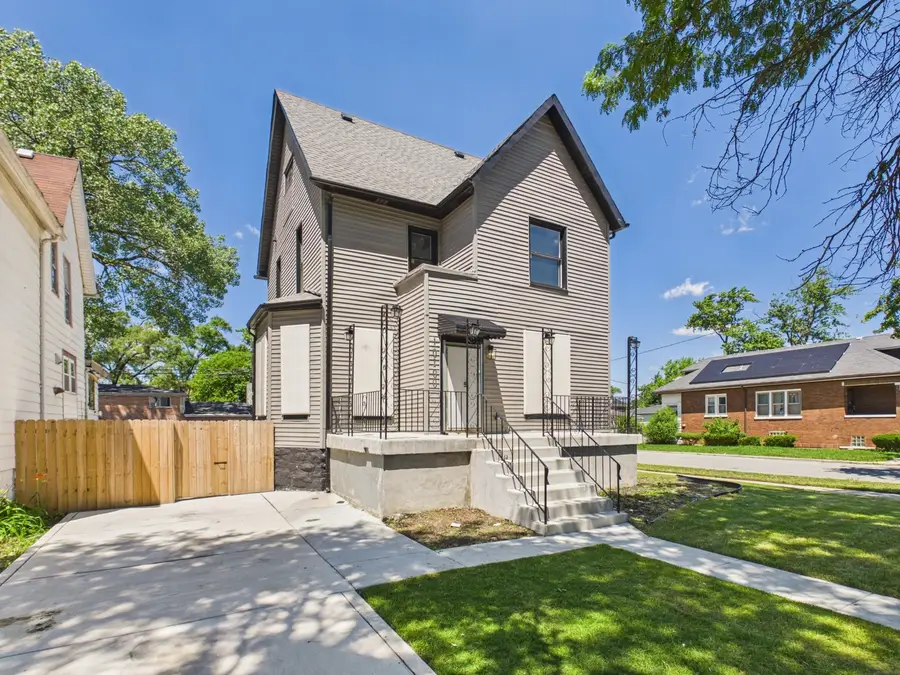 10100 S Eggleston Avenue, Chicago, IL 60628 - #2