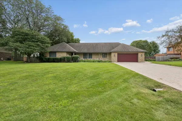 25053 W Pauline Drive, Plainfield, IL 60586