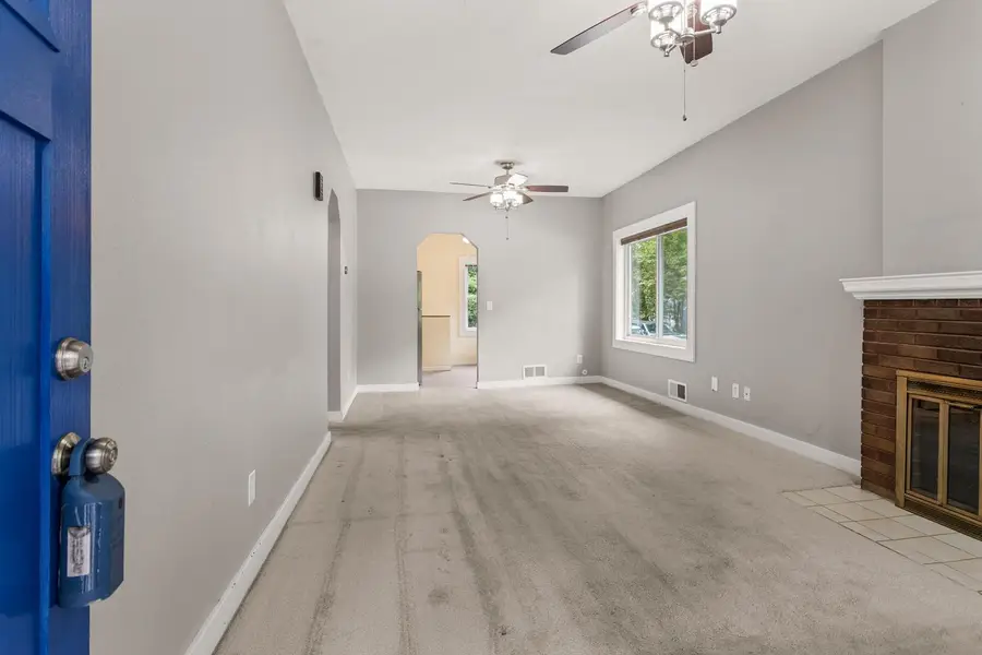 901 E Washington Street, Urbana, IL 61801 - #3