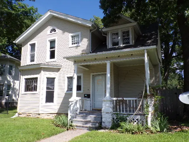 714 E 13th Street, Davenport, IA 52803 - #1