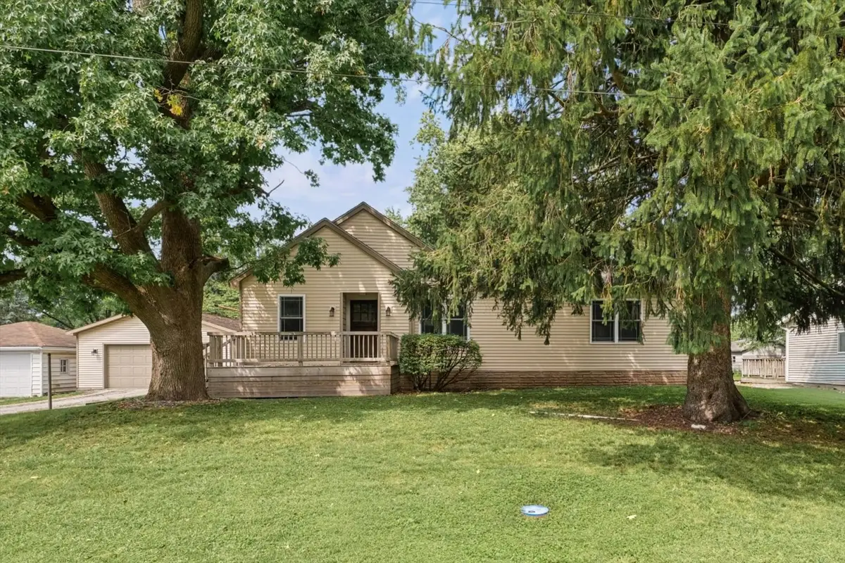 306 E Ethel Street, Saint Joseph, IL 61873 - #1