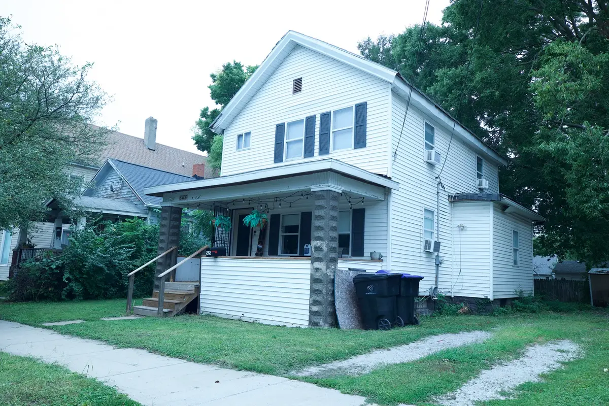 505 W Chestnut Street, Bloomington, IL 61701 - #1
