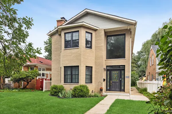 4412 W Bryn Mawr Avenue, Chicago, IL 60646