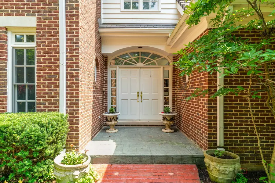 863 Gloucester Crossing, Lake Forest, IL 60045 - #2