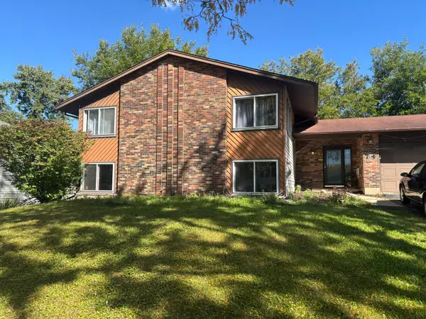 714 Dorchester Drive, Bolingbrook, IL 60440