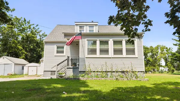 11434 140th Street Place, Davenport, IA 52804