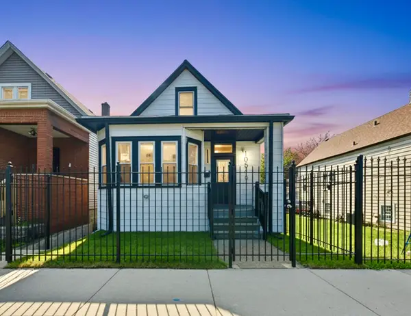 10546 S Avenue J, Chicago, IL 60617