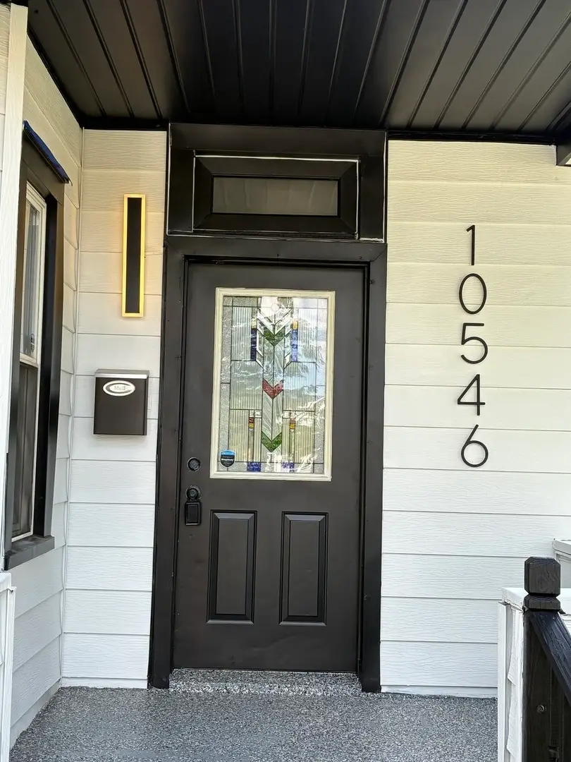 10546 S Avenue J, Chicago, IL 60617 - #2
