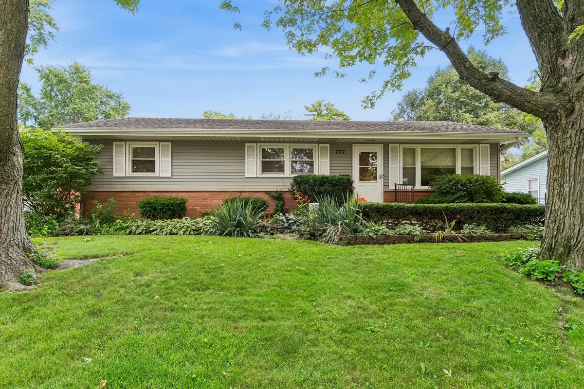 777 Redwood Drive, Aurora, IL 60506 - #1