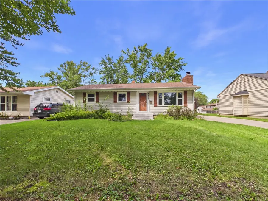 3320 Seward Avenue, Rockford, IL 61108 - #3