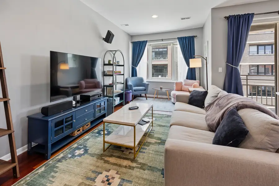 4919 N Lincoln Avenue #2, Chicago, IL 60625 - #2