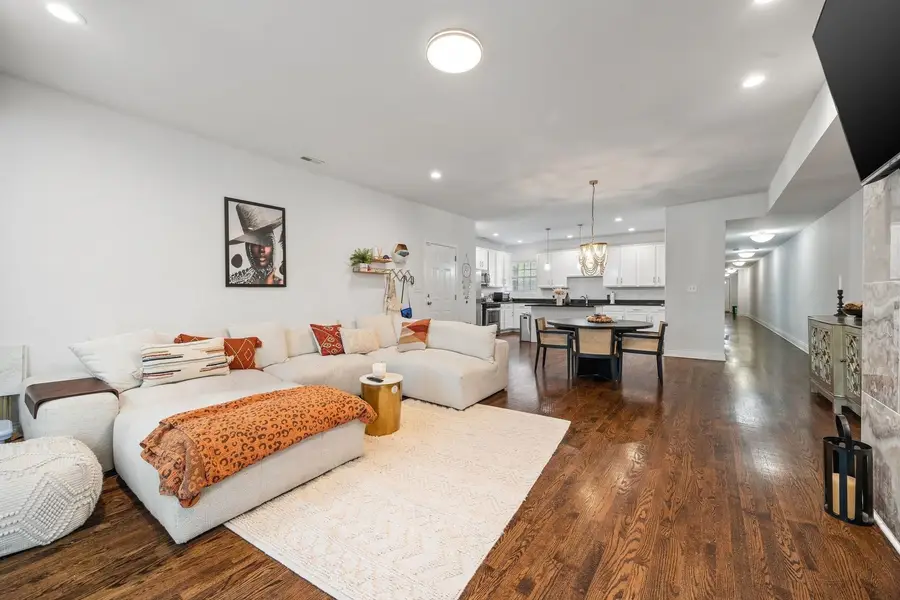 4326 S King Drive #2, Chicago, IL 60653 - #3