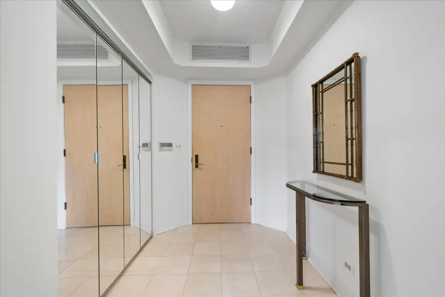 4545 W Touhy Avenue W #217W, Lincolnwood, IL 60712 - #3