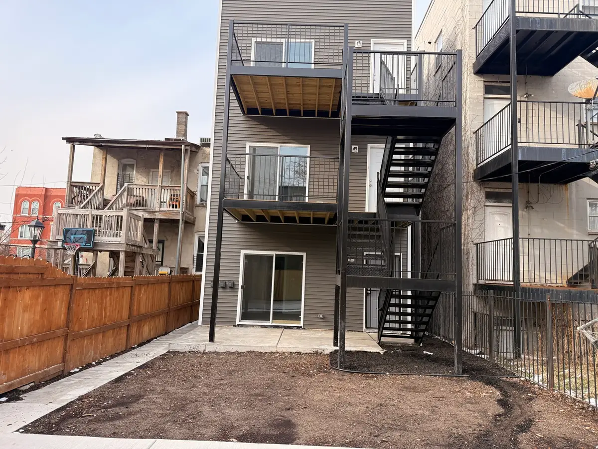 3031 W Warren Boulevard, Chicago, IL 60612 - #1