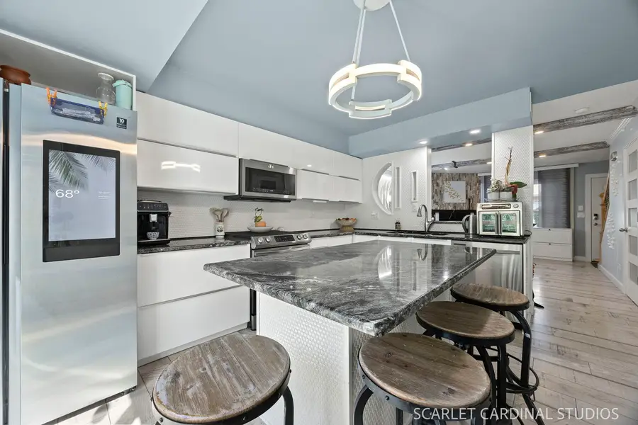 424 Kensington Court, Naperville, IL 60563 - #3