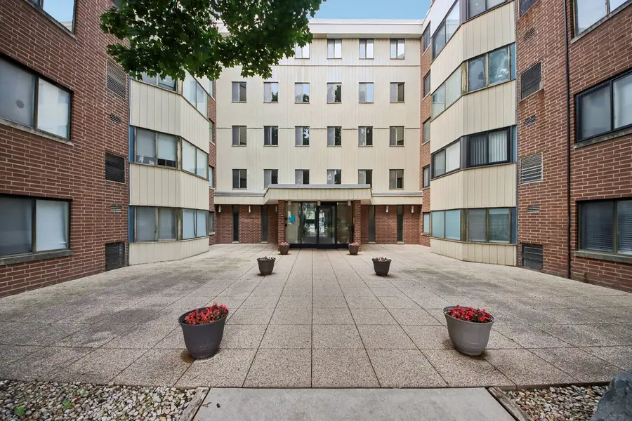 5500 Lincoln Avenue #107, Morton Grove, IL 60053 - #2