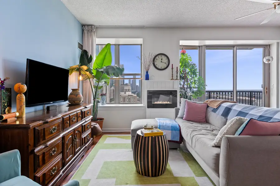 1717 S Prairie Avenue #2004, Chicago, IL 60616 - #3